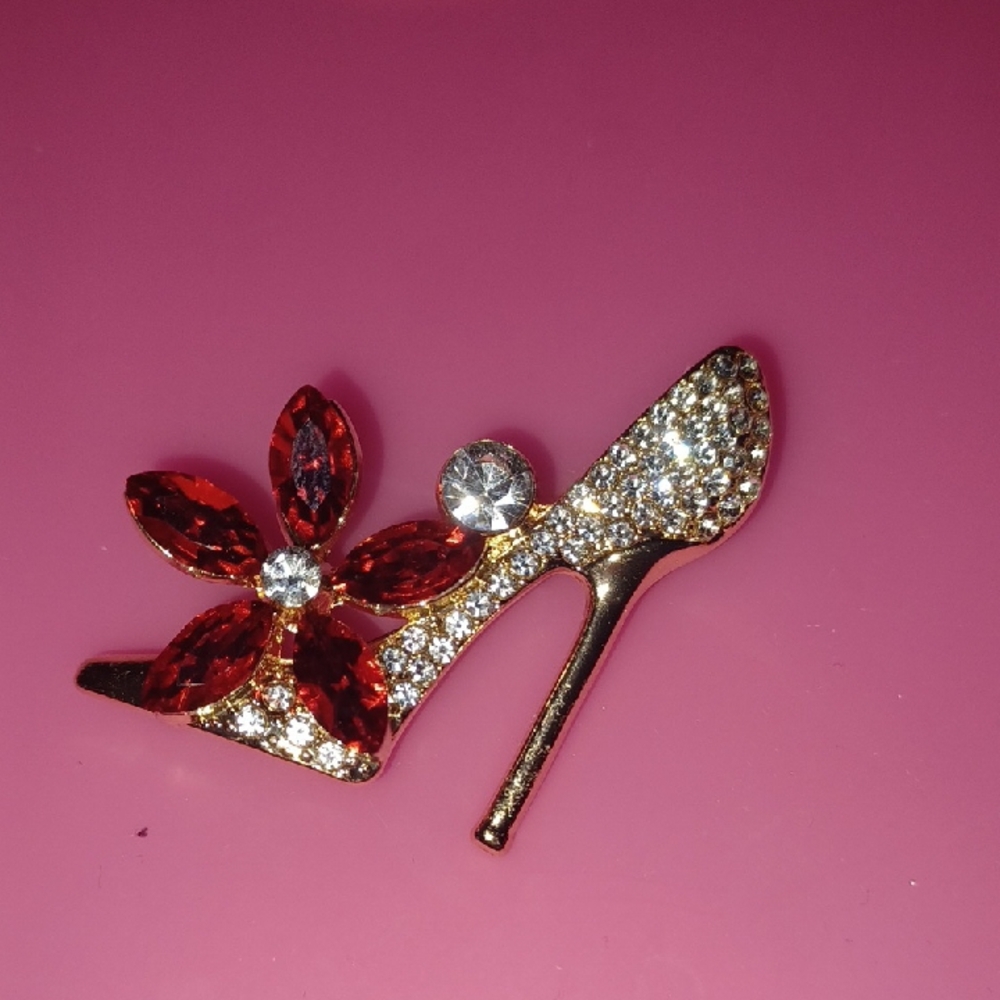 Elegant Gold and Red High Heel Brooch